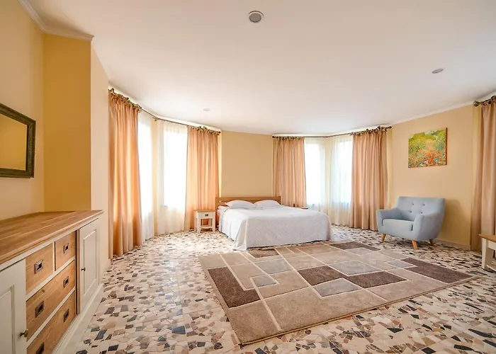 Letizia Country Club Hotel